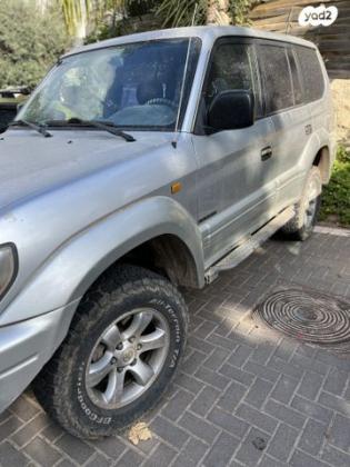 טויוטה לנד קרוזר פרדו ארוך 4X4 STD אוט' דיזל 8 מק' 3.0 (163 כ''ס) דיזל 2001 למכירה בתל מונד