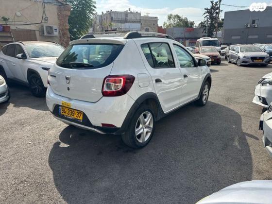 דאצ'יה סנדרו Stepway Laureate אוט' טורבו בנזין 0.9 (90 כ"ס) בנזין 2017 למכירה בפתח תקווה