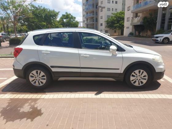 סוזוקי SX4 קרוסאובר GLX אוט' 1.6 (118 כ''ס) בנזין 2013 למכירה ברחובות