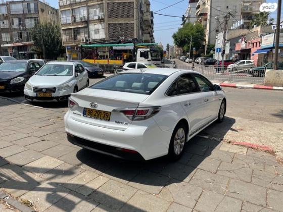 יונדאי סונטה הייבריד Premium הייבריד אוט' 2.0 (154 כ"ס) בנזין 2017 למכירה בפתח תקווה