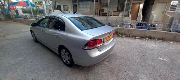 הונדה סיוויק סדאן החדשה Comfort אוט' 1.8 (140 כ''ס) בנזין 2011 למכירה בבני ברק