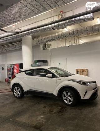 טויוטה C-HR City הייבריד אוט' 1.8 (98 כ"ס) בנזין 2018 למכירה בנתניה