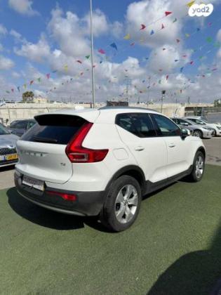 וולוו XC40 T4 Momentum אוט' 2.0 (190 כ''ס) בנזין 2019 למכירה בתל אביב יפו