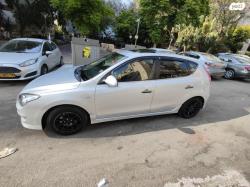 יונדאי i30 Inspire אוט' 1.6 (126 כ''ס) בנזין 2011 למכירה בראשון לציו