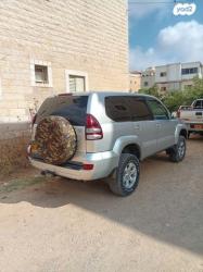 טויוטה לנד קרוזר ארוך 4X4 STD אוט' דיזל 8 מק' 3.0 (166 כ''ס) דיזל 2