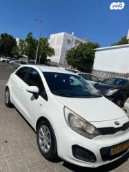 קיה ריו LX הצ'בק אוט' 1.4 (109 כ''ס) בנזין 2012 למכירה בראש העין