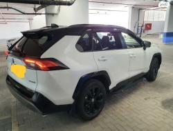 טויוטה RAV4 הייבריד E-motion Sky הייבריד אוט' 2.5 (178 כ''ס) בנזין 202