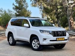 טויוטה לנד קרוזר ארוך 4X4 Luxury אוט' דיזל 7 מק' 2.8 (177 כ"ס) דיזל