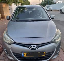 יונדאי i20 Insight אוט' 1.4 (100 כ"ס) בנזין 2013 למכירה בתל מונד