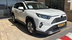 טויוטה RAV4 ארוך 4X2 Experience אוט' 2.0 (175 כ''ס) בנזין 2020 למכירה בר