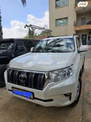 טויוטה לנד קרוזר קצר 4X4 Luxury SWB אוט' 3 דלתות דיזל 2.8 (204 כ''ס) 