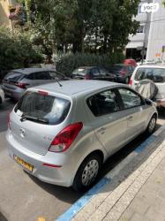 יונדאי i20 Insight ידני 1.2 (85 כ"ס) בנזין 2013 למכירה בתל אביב יפו