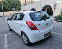 יונדאי i20 Inspire אוט' 1.4 (100 כ"ס) [2009-2015] בנזין 2012 למכירה בירוש