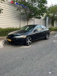 הונדה אקורד Executive אוט' 2.0 (155 כ''ס) בנזין 2007 למכירה בחיפה