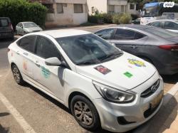 יונדאי i25 Inspire אוט' 1.4 (100 כ''ס) בנזין 2015 למכירה בעמנואל