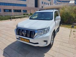 טויוטה לנד קרוזר קצר 4X4 Luxury SWB אוט' 3 דלתות דיזל 2.8 (204 כ''ס) 