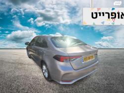 טויוטה קורולה הייבריד Sun סדאן אוט' 1.8 (98 כ''ס) בנזין 2019 למכ