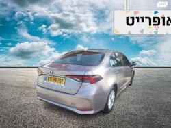 טויוטה קורולה הייבריד Sun סדאן אוט' 1.8 (98 כ''ס) בנזין 2019 למכ