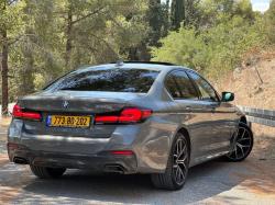 ב.מ.וו סדרה 5 530E IPer M-Sport הייבריד אוט' 2.0 (184 כ''ס) ק'-3 היברידי