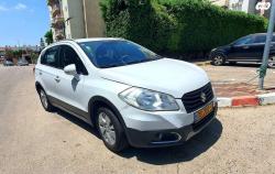 סוזוקי SX4 קרוסאובר GLX אוט' 1.6 (118 כ''ס) בנזין 2014 למכירה בקרי