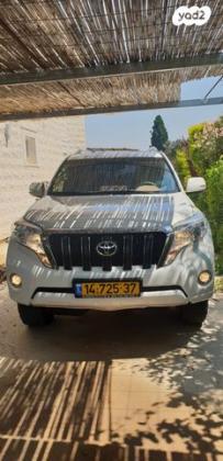 טויוטה לנד קרוזר ארוך 4X4 Luxury אוט' דיזל 7 מק' 2.8 (177 כ"ס) דיזל 2016 למכירה בשעב