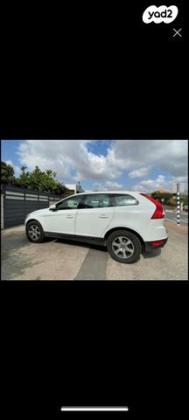 וולוו XC60 T5 Kinetic סטיישן אוט' 2.0 (240 כ"ס) בנזין 2013 למכירה בעפולה