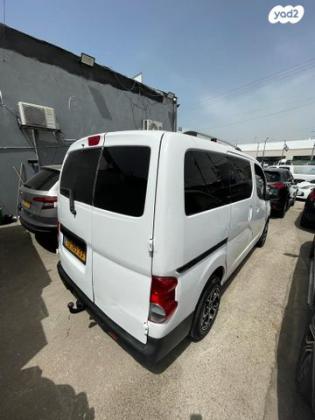 ניסאן NV200 Upper ידני דיזל 7 מק' 1.5 (90 כ''ס) דיזל 2015 למכירה בראשון לציון