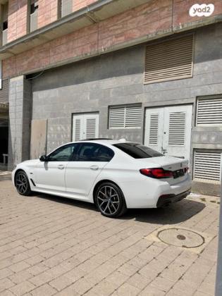 ב.מ.וו סדרה 5 4X4 530E XDRIVE M Sport אוט' הייבר' 2.0 (184 כ''ס) היברידי חשמל / בנזין 2023 למכירה במודיעין מכבים רעות