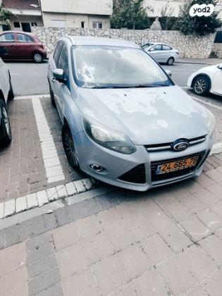 פורד פוקוס Titanium סטיישן אוט' 2.0 (170 כ''ס) בנזין 2013 למכירה באריאל