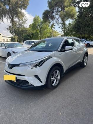 טויוטה C-HR City הייבריד אוט' 1.8 (98 כ"ס) בנזין 2018 למכירה ביקנעם עילית