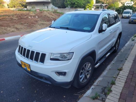 ג'יפ / Jeep גרנד צ'ירוקי 4X4 Laredo + SR אוט' 3.6 (282 כ''ס) בנזין 2014 למכירה בהוד השרון