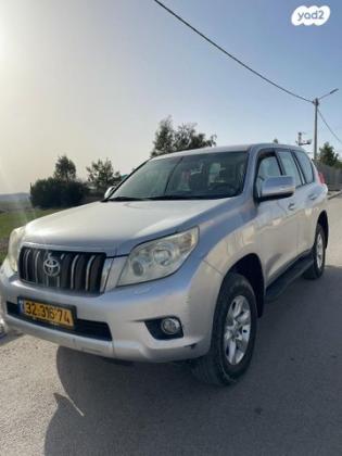 טויוטה לנד קרוזר ארוך 4X4 Select אוט' דיזל 7 מק' 3.0 (173 כ''ס) דיזל 2011 למכירה בבאר שבע