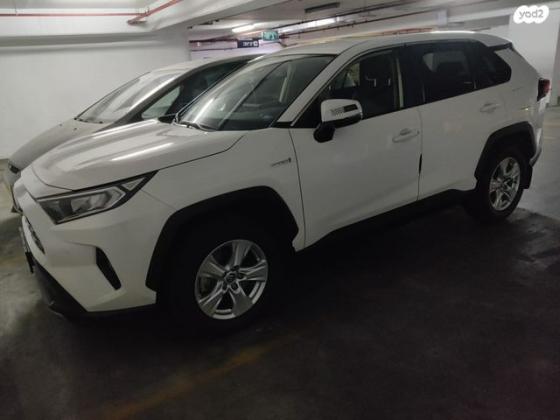 טויוטה RAV4 הייבריד E-xperience הייבריד 5 דל' אוט' 2.5 (178 כ''ס) בנזין 2020 למכירה בגבעתיים