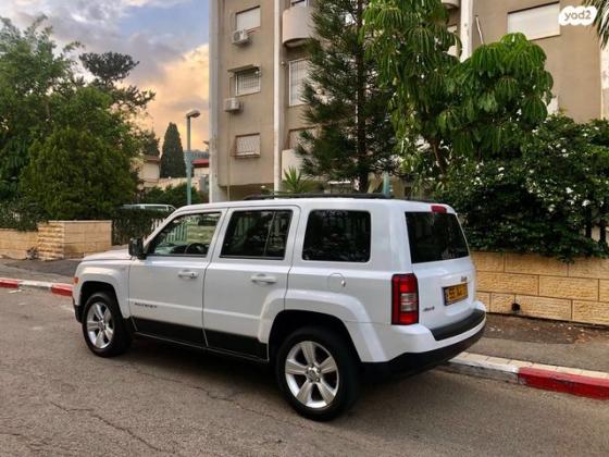 ג'יפ / Jeep פטריוט 4X4 Sport אוט' 2.4 (170 כ''ס) בנזין 2012 למכירה בחיפה