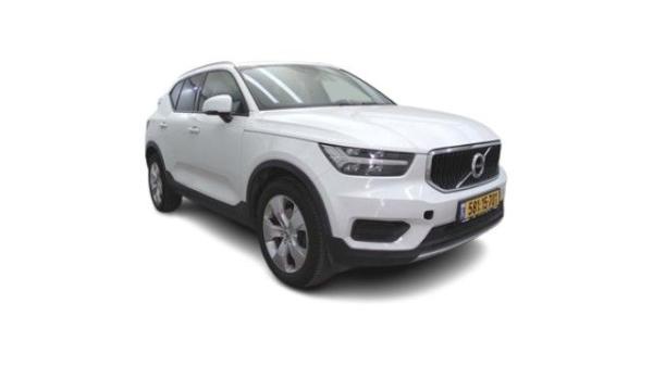 וולוו XC40 T4 Momentum אוט' 2.0 (190 כ''ס) בנזין 2018 למכירה ב