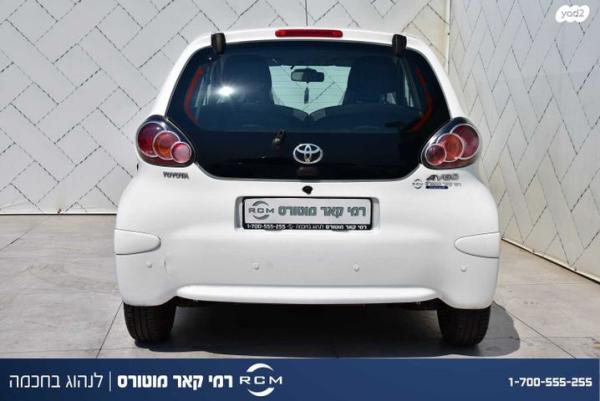 טויוטה אייגו (AYGO) Plus ידני 1.0 (68 כ''ס) בנזין 2012 למכירה בקרית שמונה