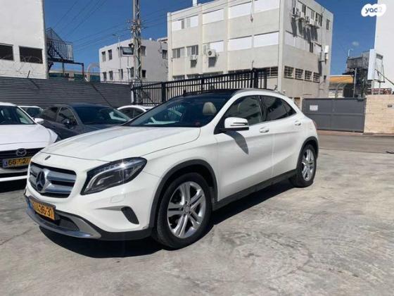 מרצדס GLA GLA200 Urban אוט' 1.6 (156 כ''ס) [2014-2017] בנזין 2014 למכירה בראשון לציון