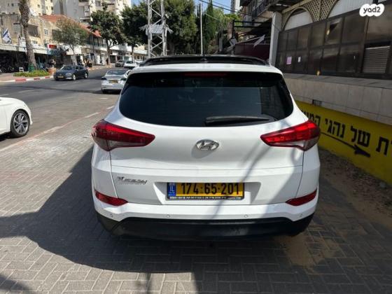 יונדאי טוסון Luxury אוט' בנזין 2.0 (155 כ"ס) בנזין 2018 למכירה ברחובות