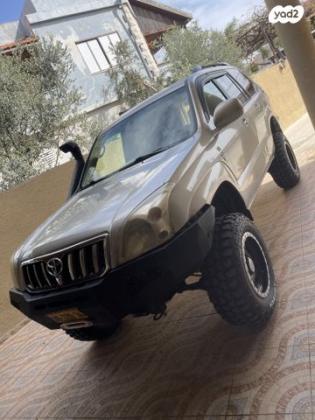 טויוטה לנד קרוזר ארוך 4X4 STD אוט' דיזל 5 מק' 3.0 (166 כ"ס) דיזל 2006 למכירה בג'וליס