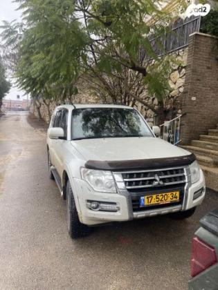 מיצובישי פג'רו ארוך 4X4 Dakar אוט' דיזל 7 מק' 3.2 (200 כ''ס) דיזל 2015 למכירה בבית ג'ן