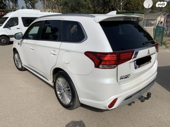 מיצובישי אאוטלנדר PHEV 4X4 Supreme הייבריד אוט' 5 מק' 2.4 (135 כ''ס) היברידי חשמל / בנזין 2020 למכירה בפרדס חנה כרכור