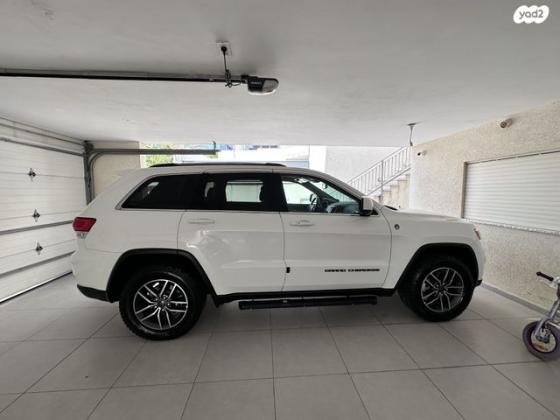 ג'יפ / Jeep גרנד צ'ירוקי 4X4 Laredo אוט' 5 מק' 3.6 (286 כ''ס) בנזין 2019 למכירה בהוד השרון