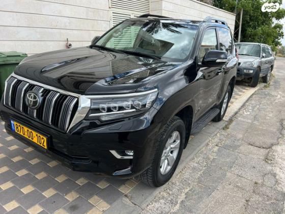 טויוטה לנד קרוזר קצר 4X4 Luxury SWB אוט' 3 דלתות דיזל 2.8 (204 כ''ס) דיזל 2022 למכירה באום אל פחם