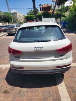 אאודי Q3 Executive אוט' 1.4 (150 כ"ס) בנזין 2015 למכירה ברעננה