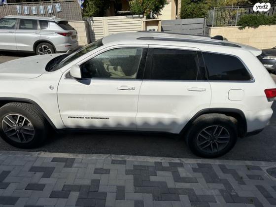 ג'יפ / Jeep גרנד צ'ירוקי 4X4 Laredo אוט' 5 מק' 3.6 (286 כ''ס) בנזין 2019 למכירה בזכרון יעקב