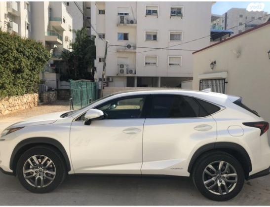 לקסוס NX 4X4 NX300H Premium הייבריד אוט' 2.5 (155 כ''ס) בנזין 2020 למכירה בנהריה