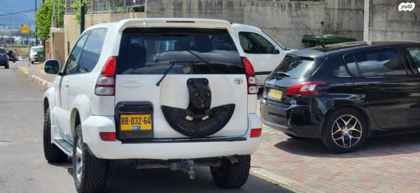 טויוטה לנד קרוזר קצר 4X4 Luxury אוט' דיזל 3.0 (173 כ''ס) דיזל 2008 למכירה באבטין