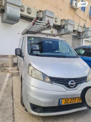 ניסאן NV200 Upper ידני דיזל 7 מק' 1.5 (85 כ''ס) דיזל 2012 למכירה בחדרה