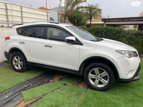 טויוטה RAV4 ארוך 4X4 Premium אוט' 2.0 (151 כ''ס) בנזין 2013 למכירה בחדרה