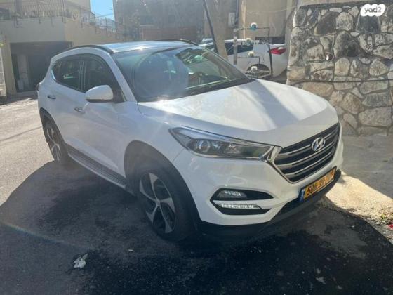 יונדאי טוסון Luxury אוט' בנזין 2.0 (155 כ"ס) בנזין 2018 למכירה בנצרת